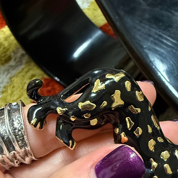 Vintage Black and Gold Leopard Brooch - Picture 5 of 6